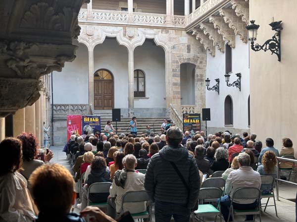 Quique Gómez Project conquista al público en el Patio de La Salina