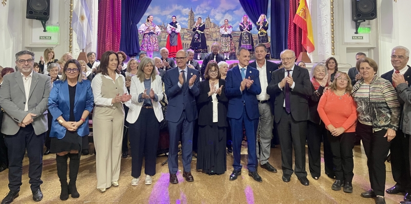 La delegación salmantina mantiene un encuentro con socios del Centro Salamanca y empresarios charros afincados en Buenos Aires