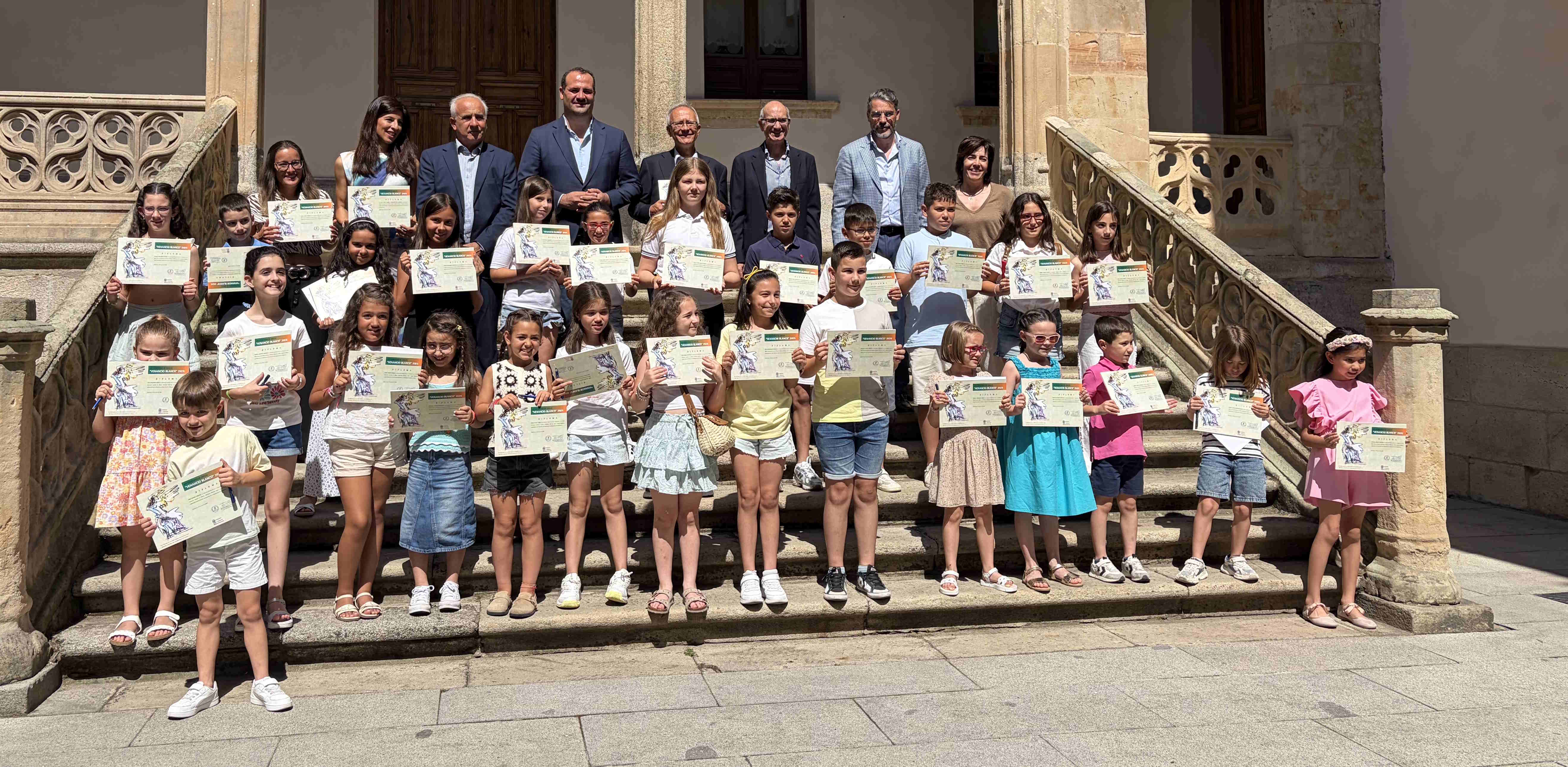 La Diputación entrega los Premios del XXIV Concurso de Dibujo 